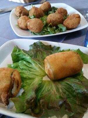 La MandÍbula De Marin Bar.