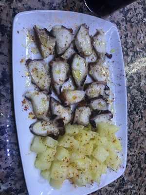 Bar El Chisme -lamito-