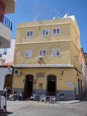 Bar Cafetería Cuatro Esquinas