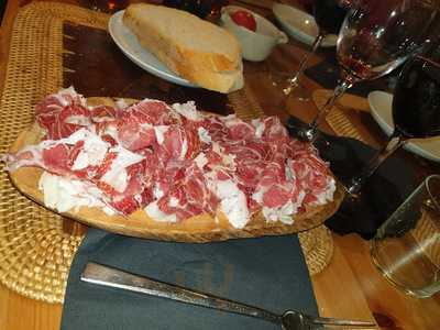 El Chimichurri Cuina Argentina