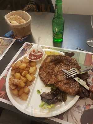 El Chimichurri Cuina Argentina