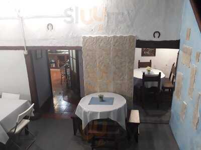 Bodegón Tomás El Policía