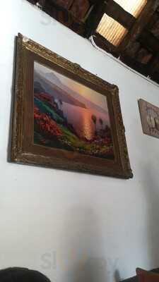 Bodegón Tomás El Policía