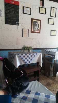 Bodegón Tomás El Policía