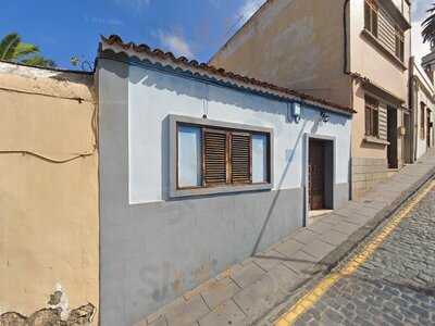 Bodegón Tomás El Policía