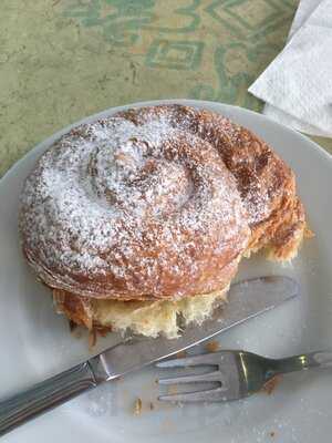 Dona Vaniri Bakery Coffee