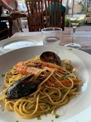 Sa Talaia Beach Pizza & Grill