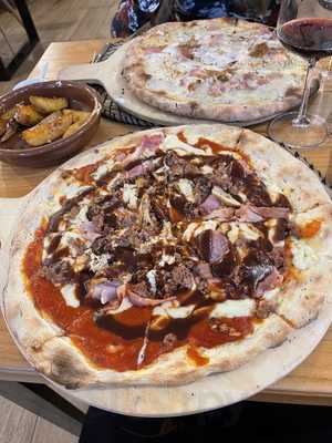 Giuliani's Pasta Pizza Music