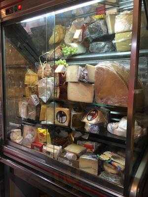 Tasca Queso, Pan Y Vino