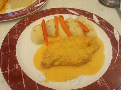 Cipriani's Bar Restaurant