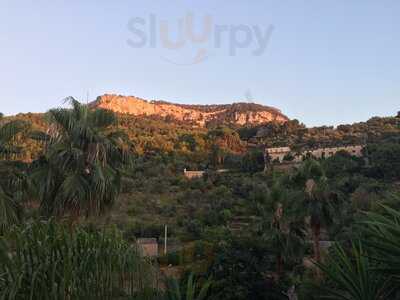 Restaurant-cafe Tramuntana Lodge