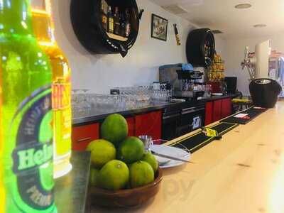 Igarage Motor Bar Racing