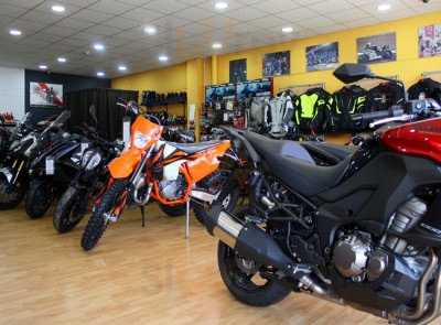 Igarage Motor Bar Racing