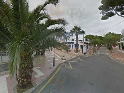 Bobo's Premiere Sky Cafe Bar