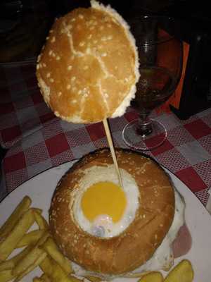 El Club Del Bucanero