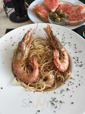 Supertramps Restaurant & Bar