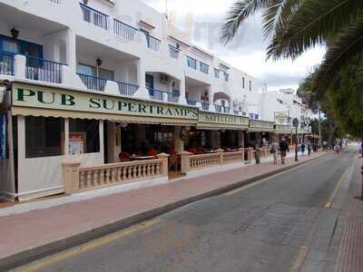 Supertramps Restaurant & Bar