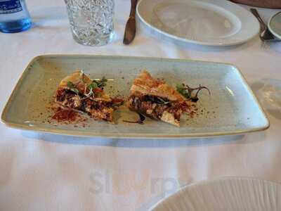 Senia By Alvaro Saez