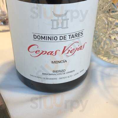 Senia By Alvaro Saez