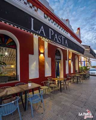 Pizzeria-cafeteria La Familia España