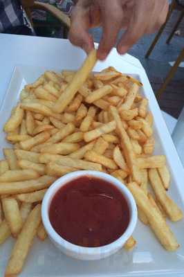 La Maestranza Tapas & Lounge Bar