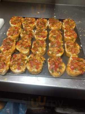 La Maestranza Tapas & Lounge Bar