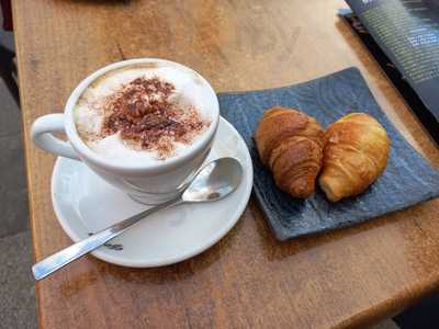 Cafetería Heladería La Lechera