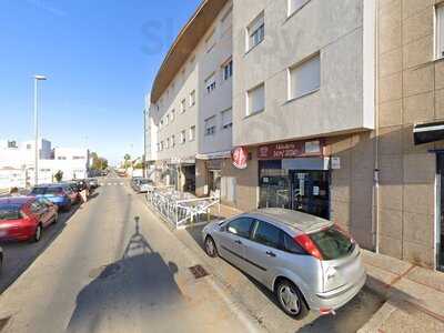 Pastelería Cafetería La Madrileña