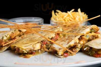 Club Tsunami Cafeteria Bocateria