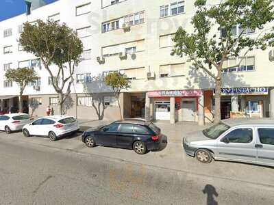 El Antojito Pizzeria Bocateria