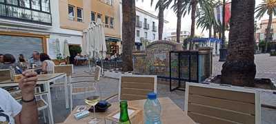 Cafetería Bar La Lola