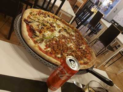 Restaurante Pizzeria Nevada S.c.p.