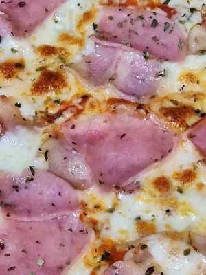 Pizzería A Punto Y Coma