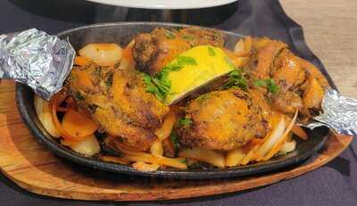 Bombay Babu Playa La Arena