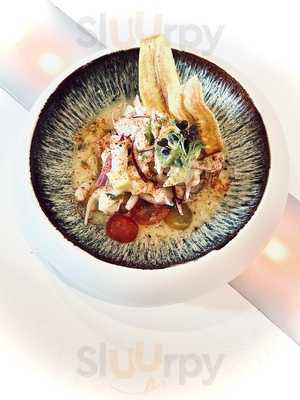 Sunshine Tapas Sushi & Mas