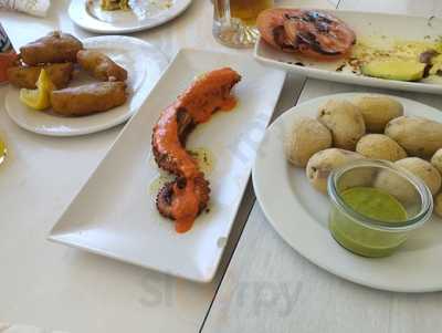 Cofradía Restaurante Terraza, La Divina