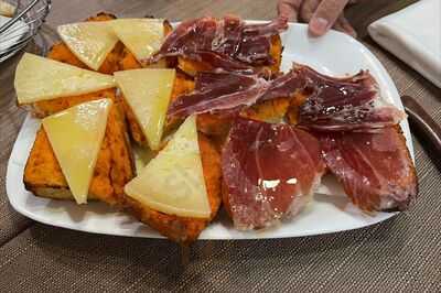 Meson Gallego Casa Carlos