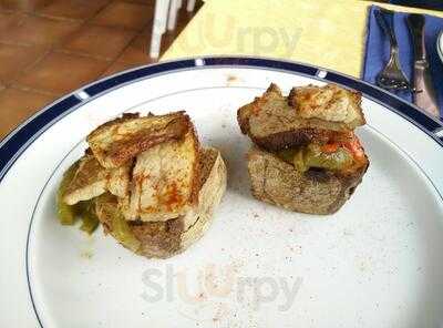 Le Petit Bistrot Y Su Asador Pizzeria