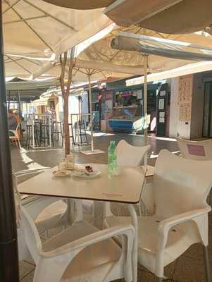 Cafeteria Heladeria L'plaza