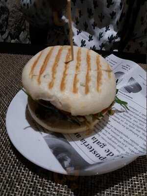 Setenta Y Tres Gastrobar