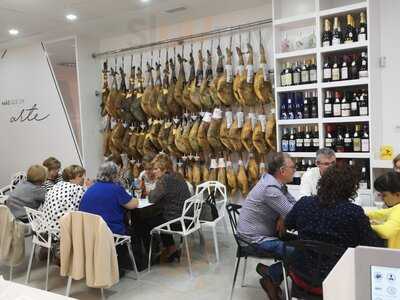 Black Pork Jamonería