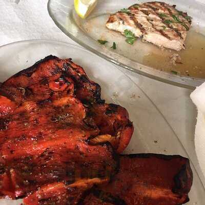 Guachinche Salon El Cubano