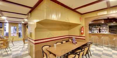 Cafeteria La Lira