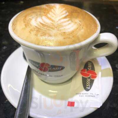 Mc Lolo's Café & Burger