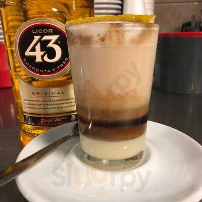 Mc Lolo's Café & Burger