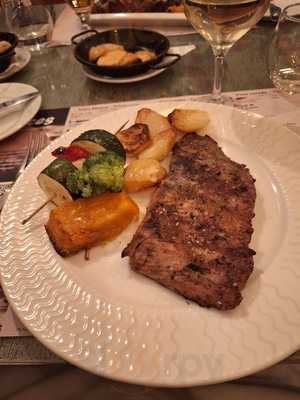 Raíces Asador Restaurante