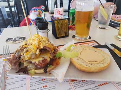 Bar- Bistro-sporting Club