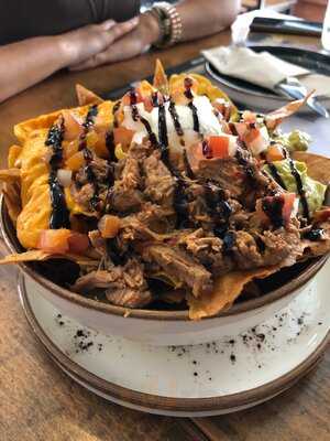 Madreselva Food & Drinks