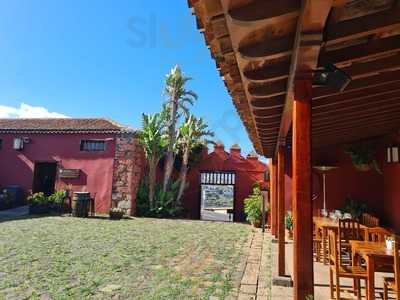 Casa Del Vino La Baranda