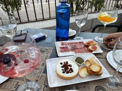 Gloss Lounge Gin Club